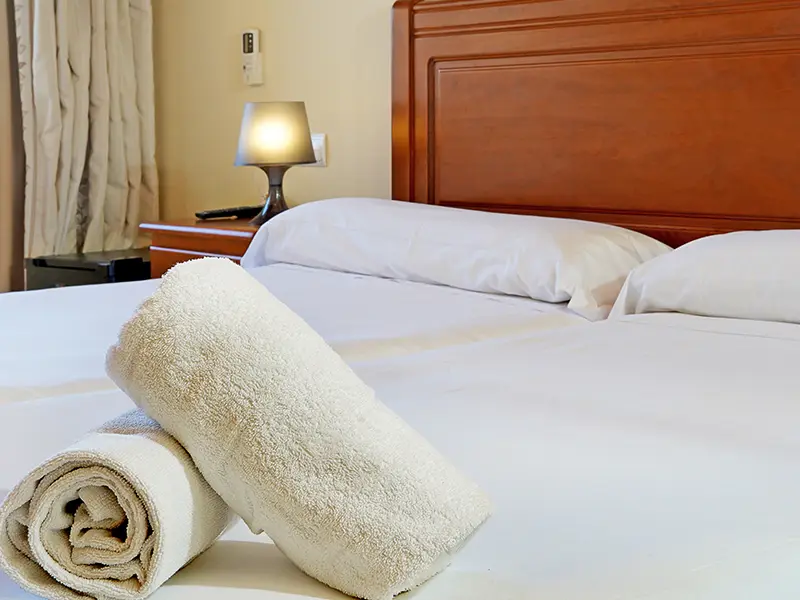 Enjoy your double room at Hotel Labella María. Your break between Sierra Nevada, Granada and the Costa Tropical. When are you visiting?